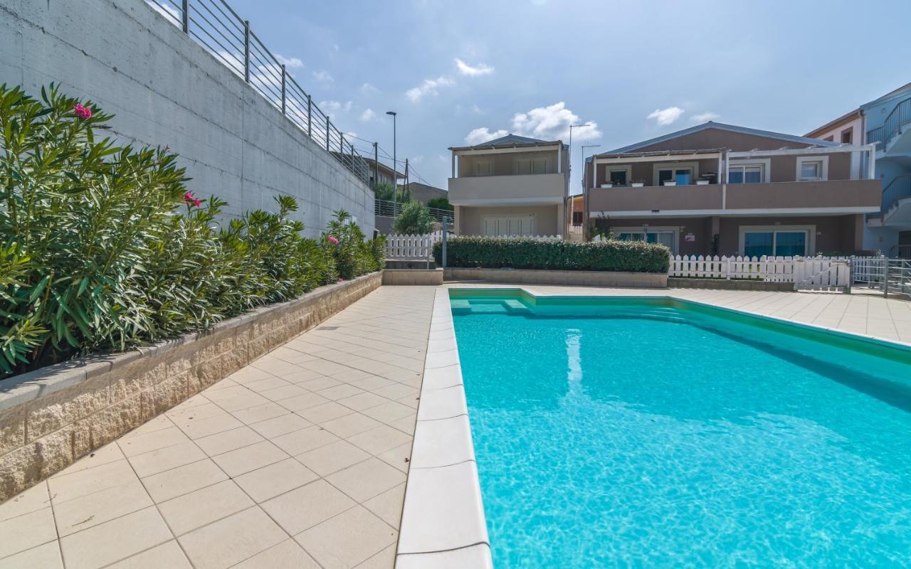 Villetta Federico Climatizzata Con Giardino Privato Viddalba Dış mekan fotoğraf