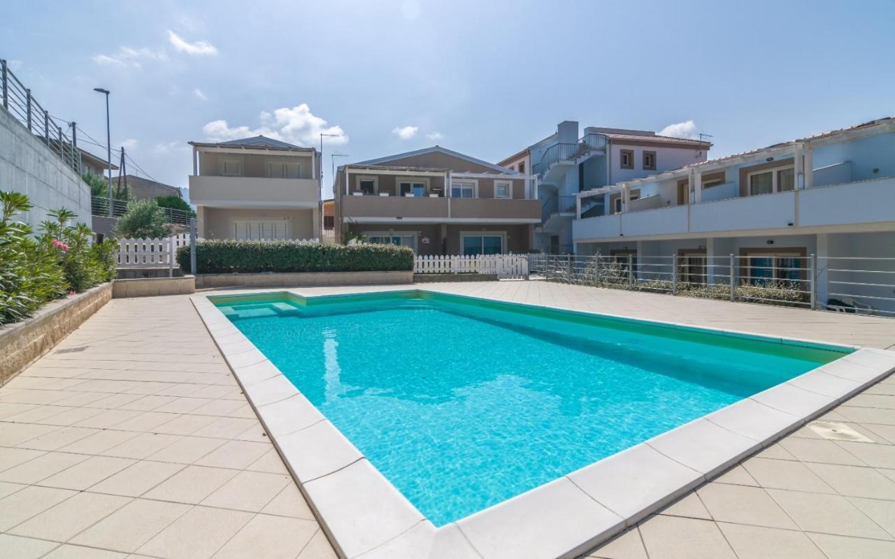 Villetta Federico Climatizzata Con Giardino Privato Viddalba Dış mekan fotoğraf
