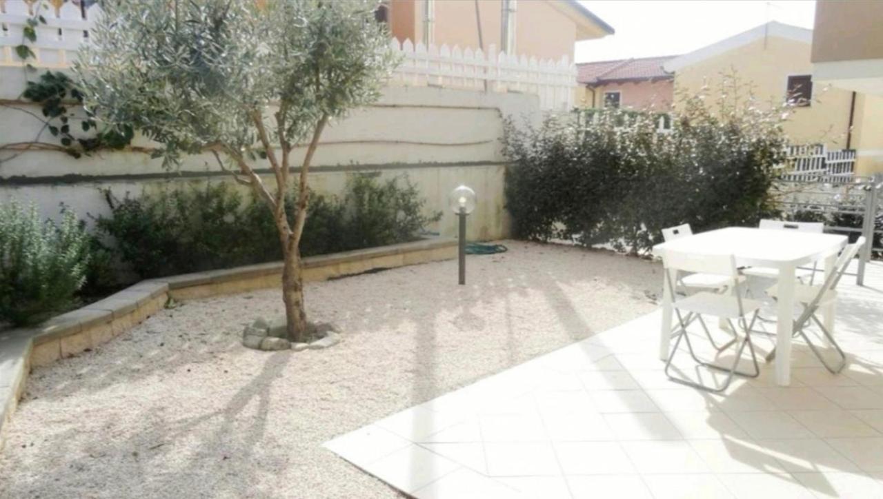 Villetta Federico Climatizzata Con Giardino Privato Viddalba Dış mekan fotoğraf